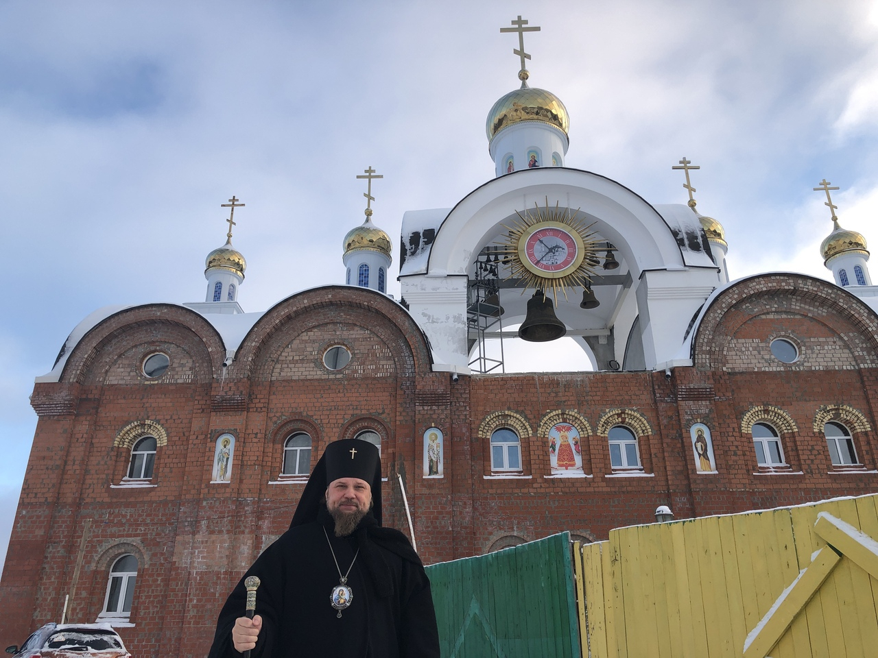 Сыктывкарская учительница отдала 100 тысяч рублей на строительство звонницы