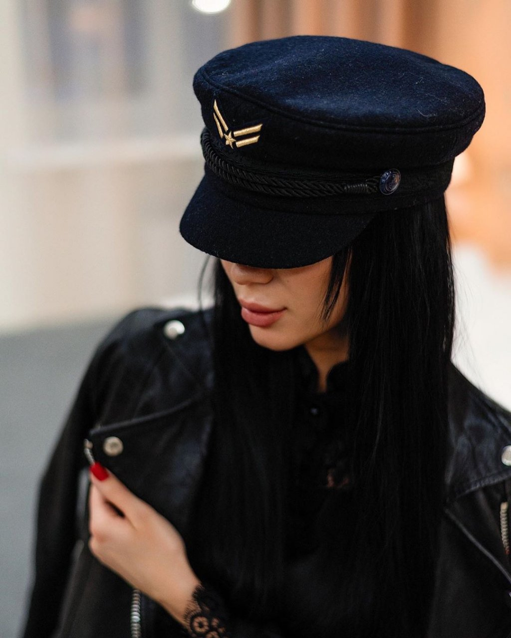 Розовые волосы и чёрные маски: 8 сыктывкарок с броским имиджем из Instagram