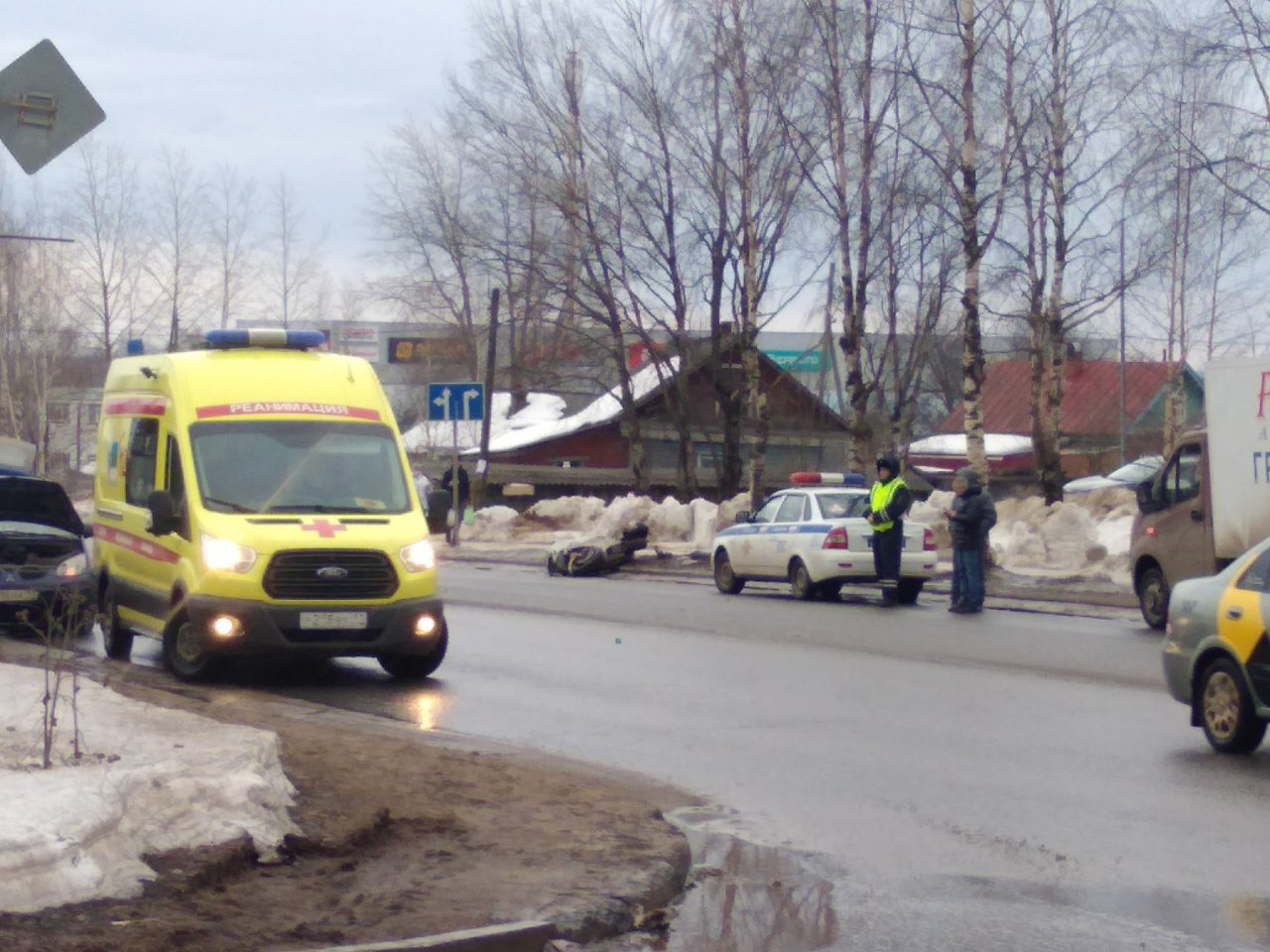 В Сыктывкаре произошло ДТП с мотоциклистом