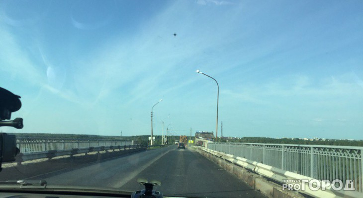 В Сыктывкаре с моста через Сысолу упала женщина