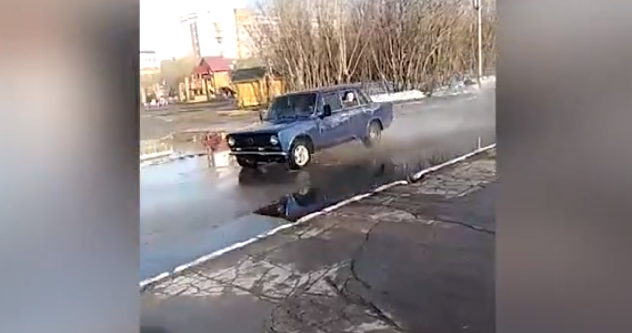 В Коми 17-летний подросток устроил гонки с полицией (видео)