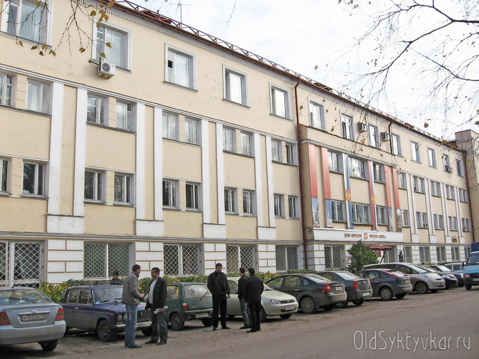 На новые окна для сыктывкарского Дома печати потратят 7,5 миллионов рублей