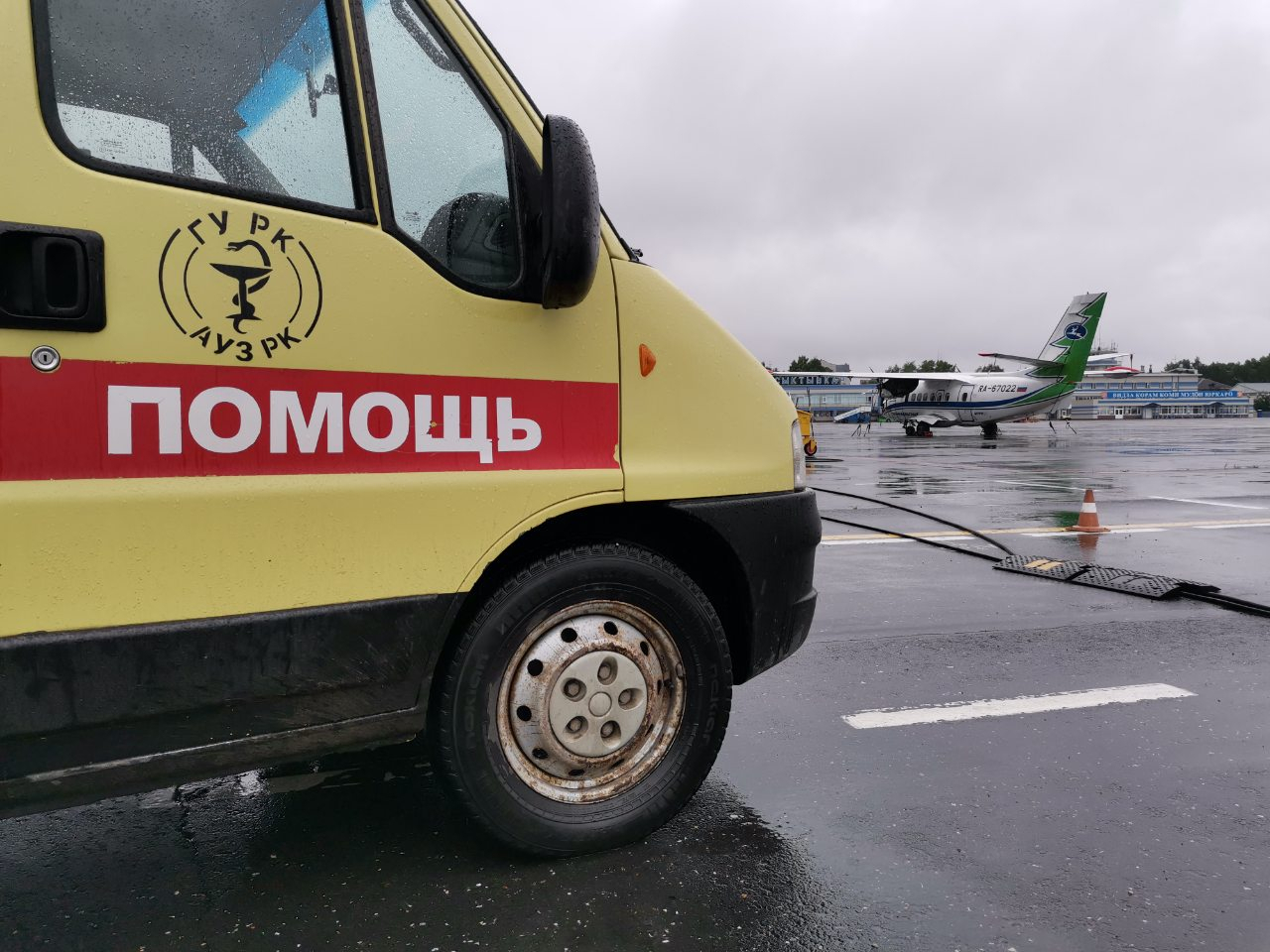 Ребенка, который выпал из окна в Коми, доставят в Сыктывкар