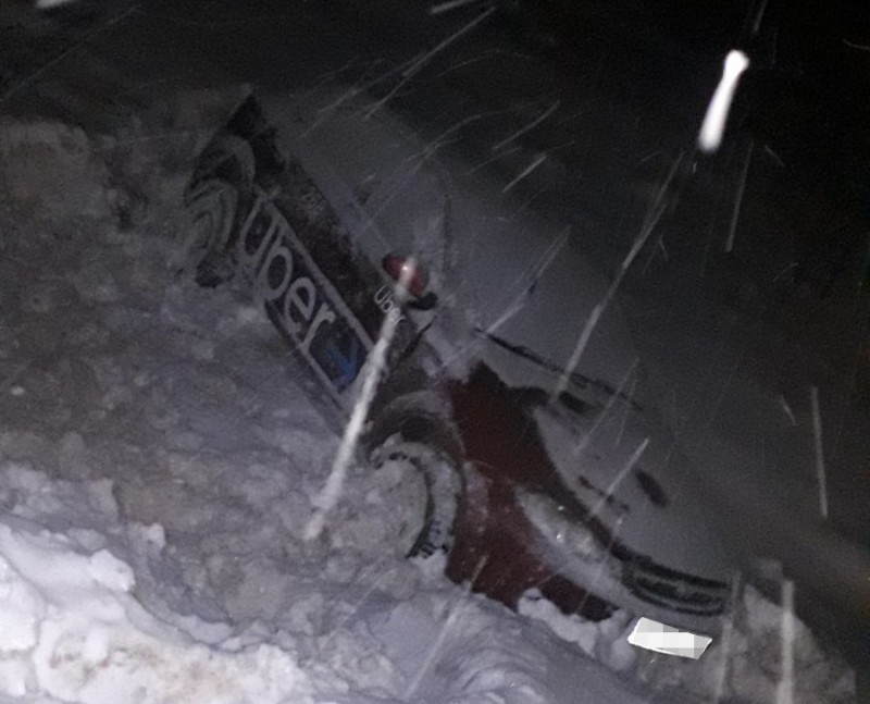 В Коми водитель иномарки вылетел в кювет, чтобы не сбивать человека