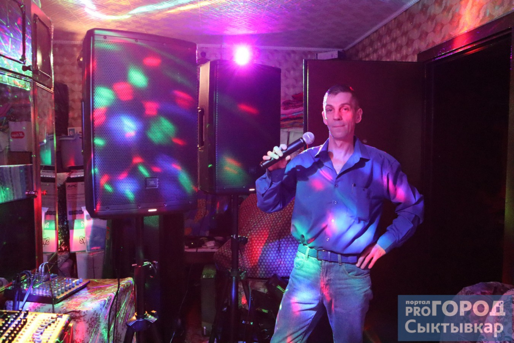 «Покусал фельдшера и размазал кровь по себе»: сыктывкарский общественник раскрыл историю диджея из Орбиты с другой стороны