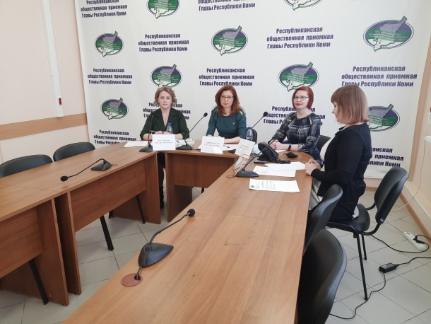 Переболевшим COVID-19 жителям Коми посоветовали обращаться за психологической помощью