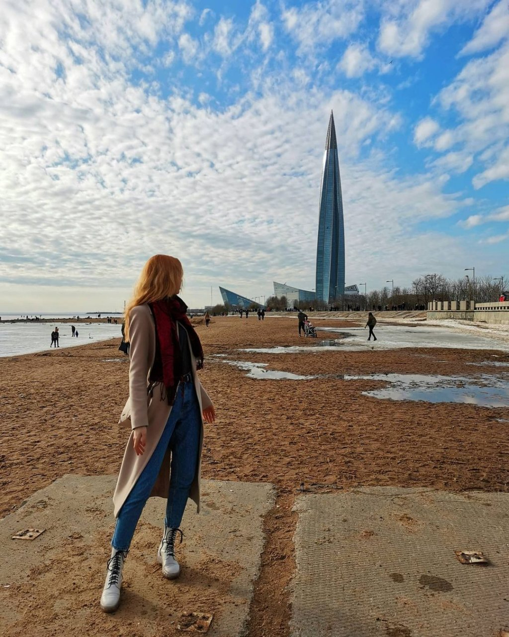 Весенние прогулки и улыбки: 5 снимков сыктывкарских красавиц из Instagram