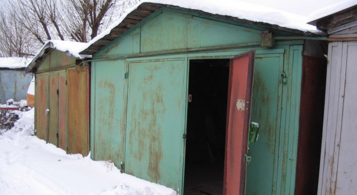 Россиянам разрешили получить права на землю, где стоят их гаражи