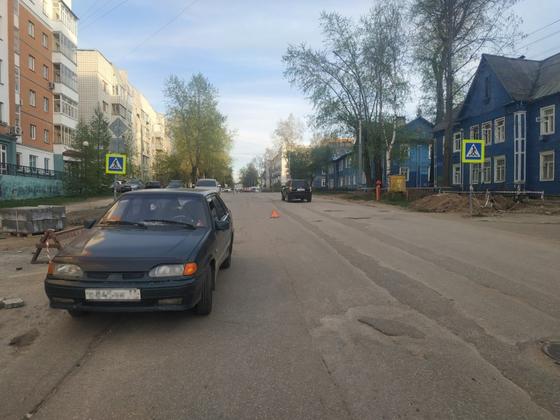 В Сыктывкаре под колеса авто попал пятилетний ребенок