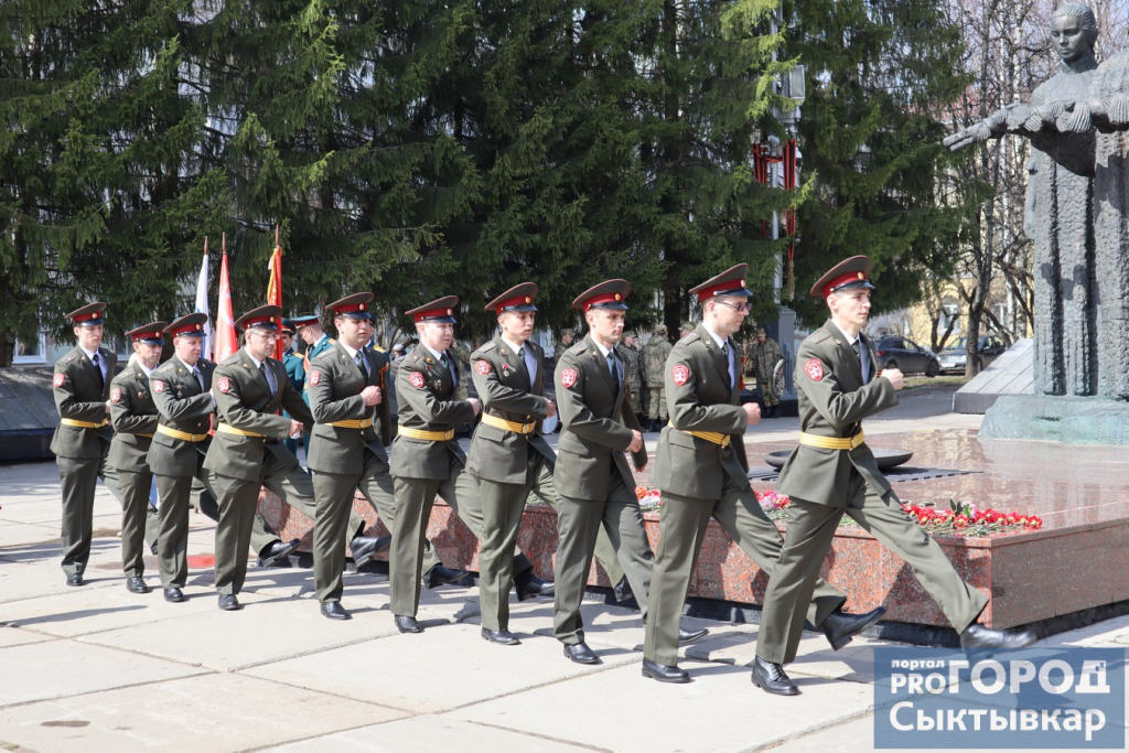 В России выросли зарплаты силовиков