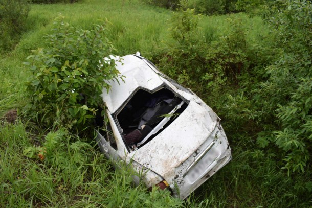 В Коми водитель «Лады» улетел в кювет и превратил свое авто в груду металла