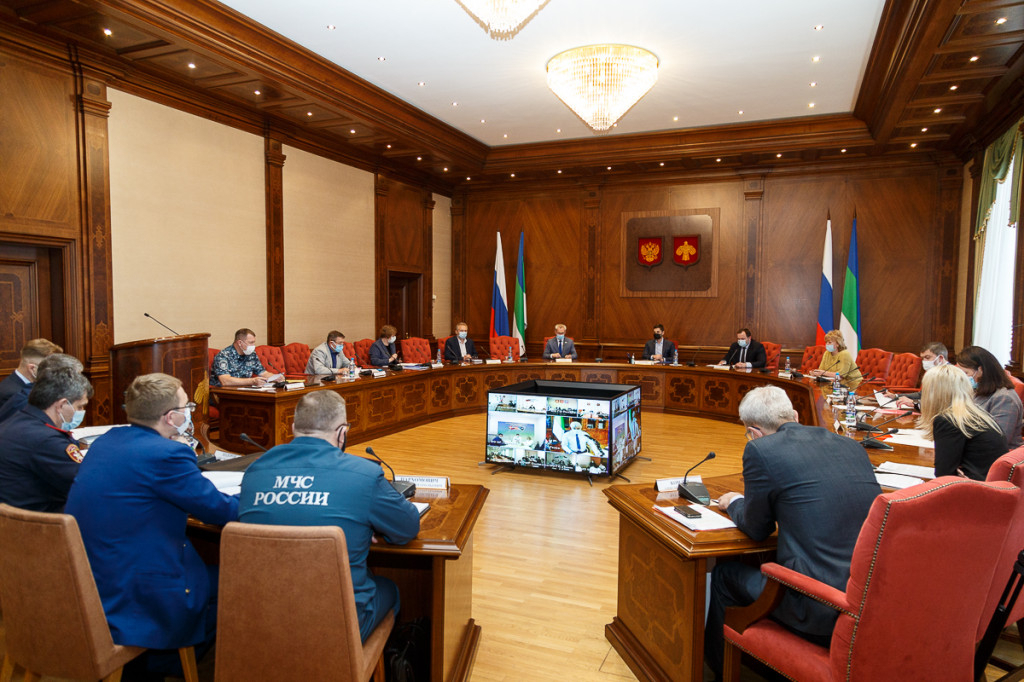 «Мы вынуждены»: в Коми могут ввести обязательную вакцинацию