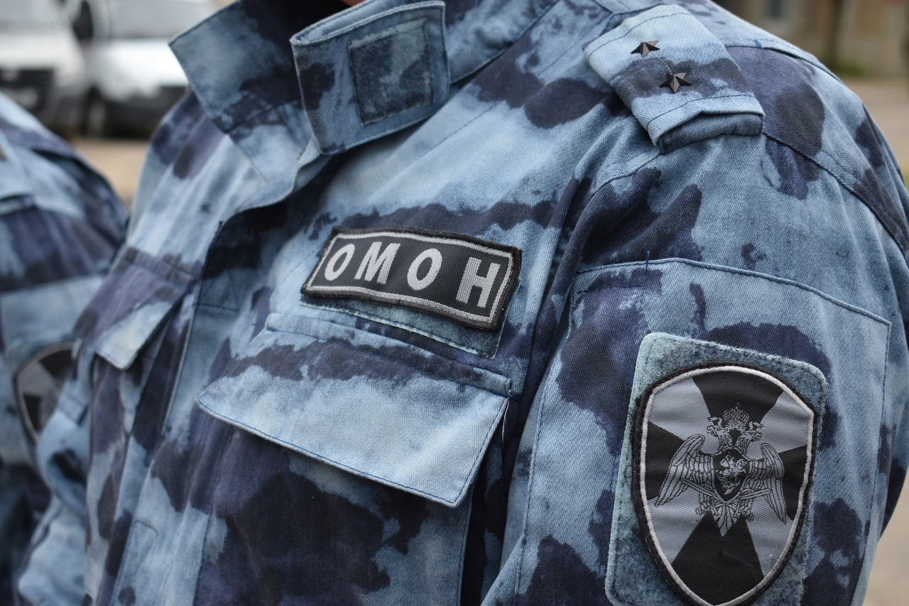 В Коми ОМОНовцы задержали мужчину, который запустил квадрокоптер