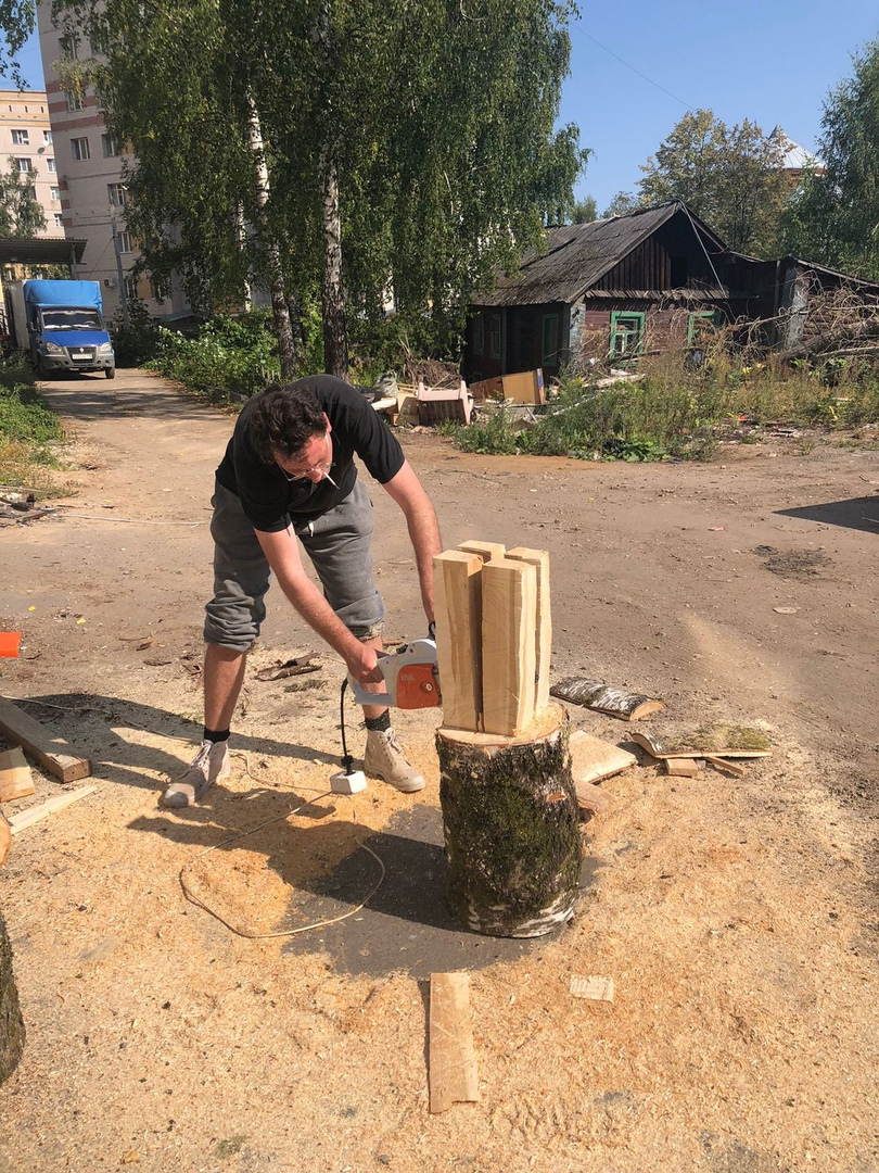 Из сухих деревьев, которые вырубили в парках Сыктывкара, создадут объекты искусства