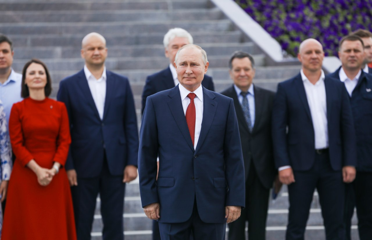 Народная программа и новые выплаты: итоги встречи президента с представителями партии «Единой России»