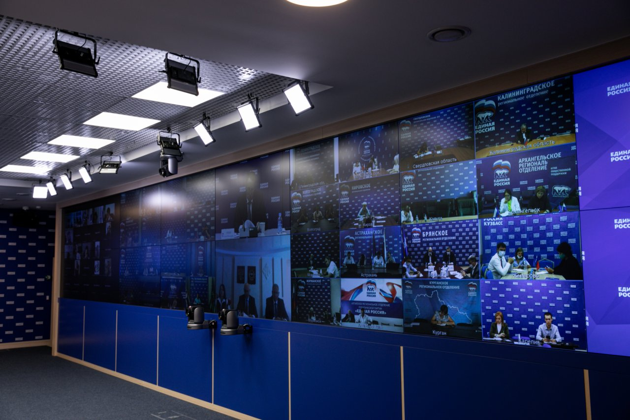 Путин: «Важно найти решение для каждого, кто потерял работу»