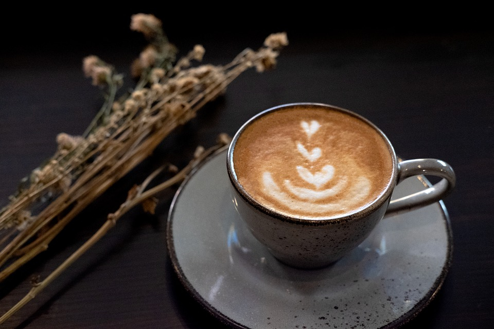 Ученые нашли связь между ежедневным употреблением кофе и болезнями сердца