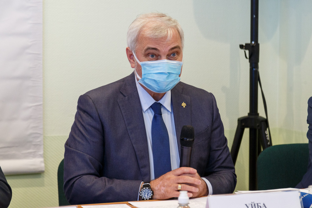 Глава Коми предложил платить по 30 тысяч за воспитание детей