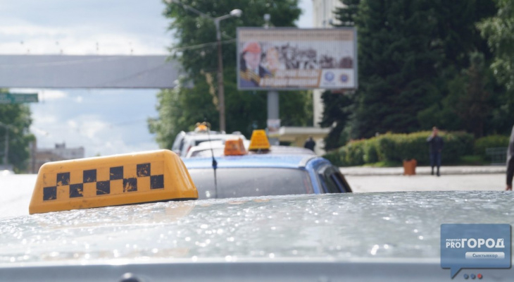 В России предложили запретить людям с судимостью работать в такси